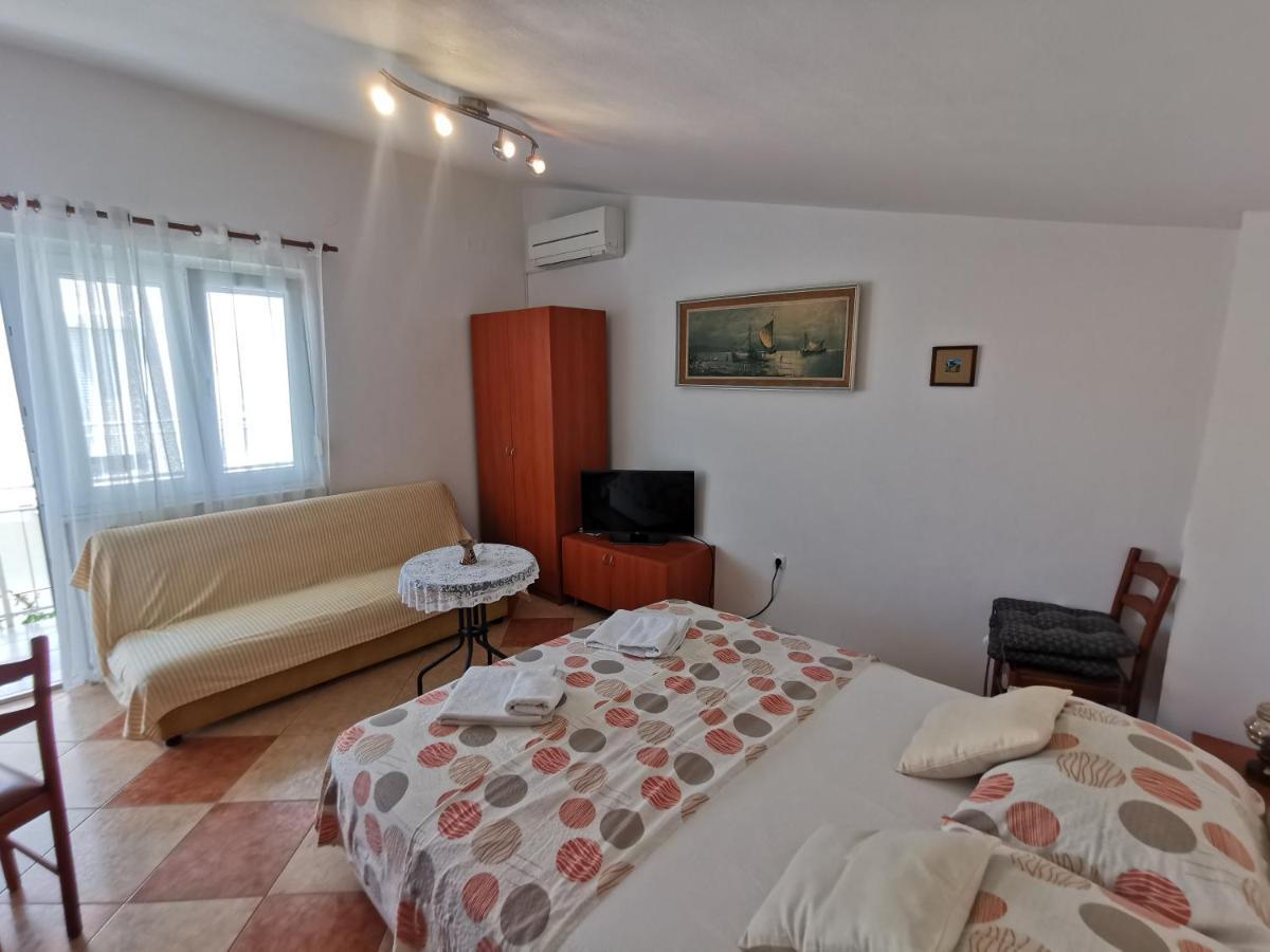 Studio Apartments Jasminka Селце Экстерьер фото