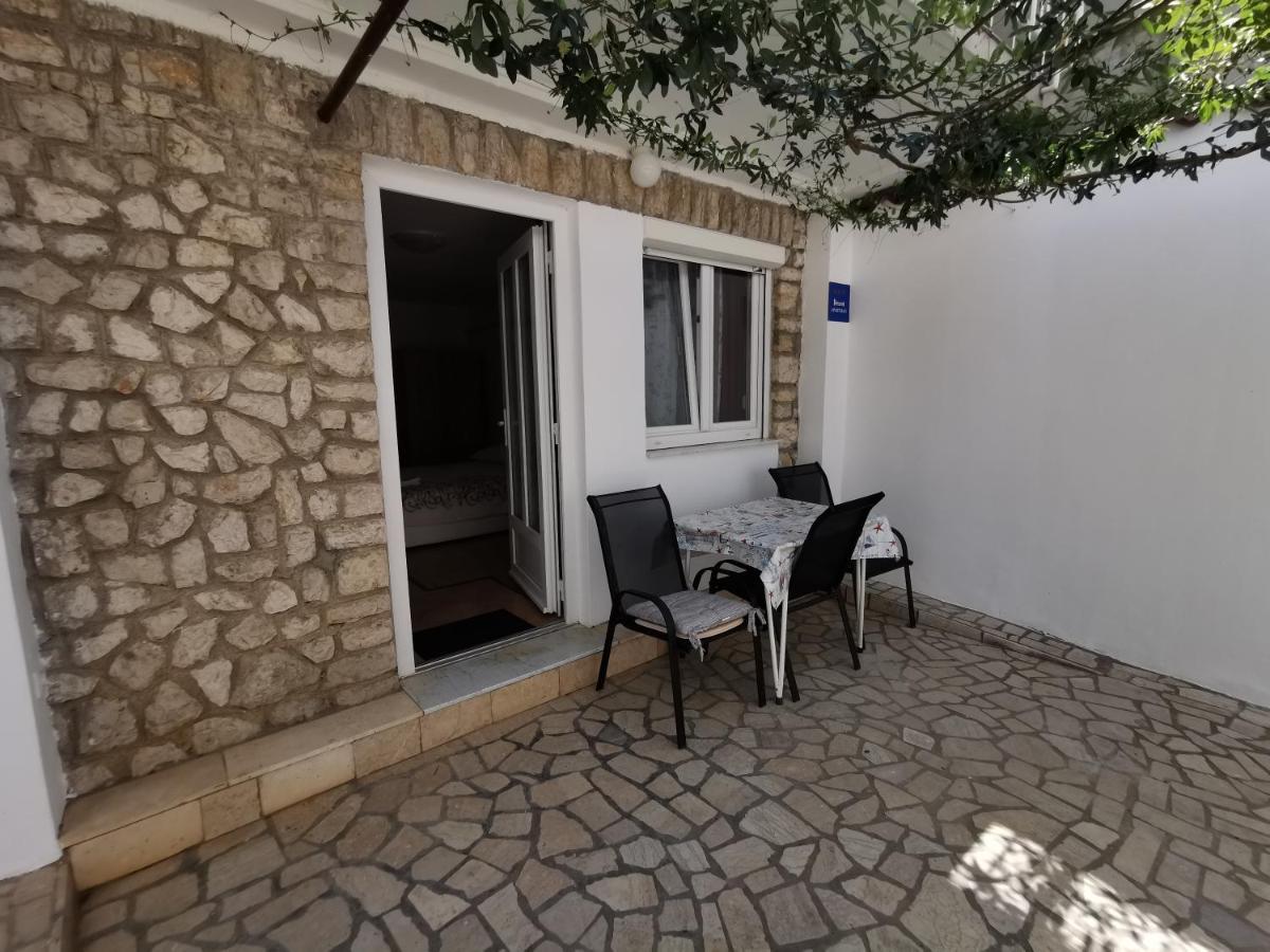 Studio Apartments Jasminka Селце Экстерьер фото