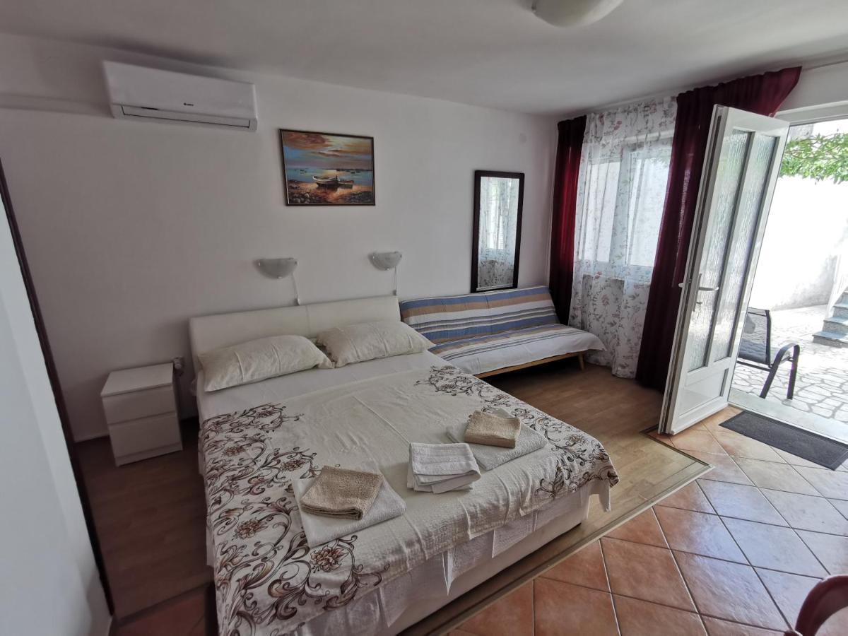 Studio Apartments Jasminka Селце Экстерьер фото