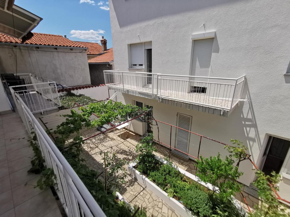 Studio Apartments Jasminka Селце Экстерьер фото