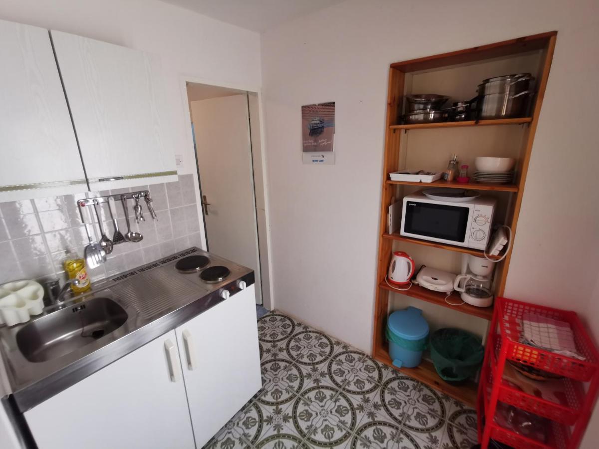 Studio Apartments Jasminka Селце Экстерьер фото