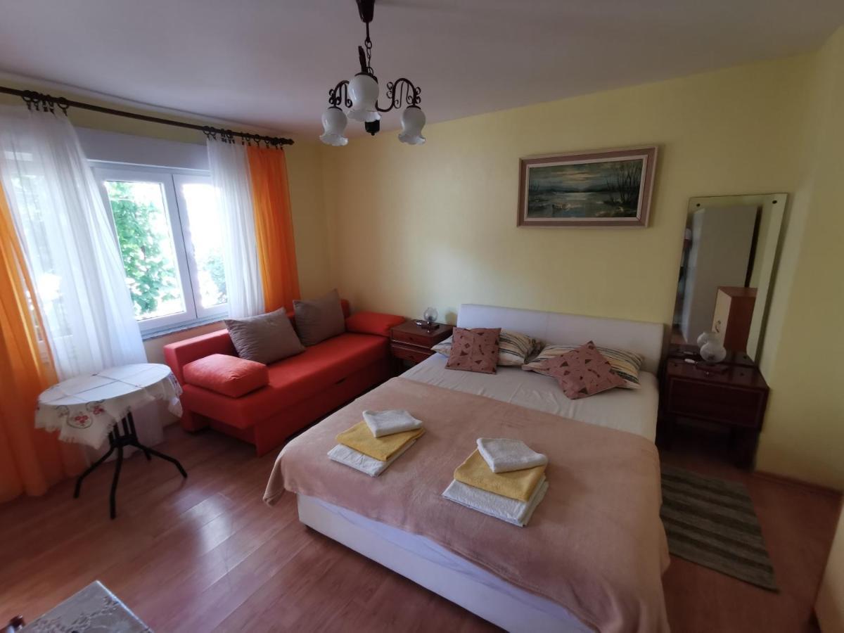 Studio Apartments Jasminka Селце Экстерьер фото